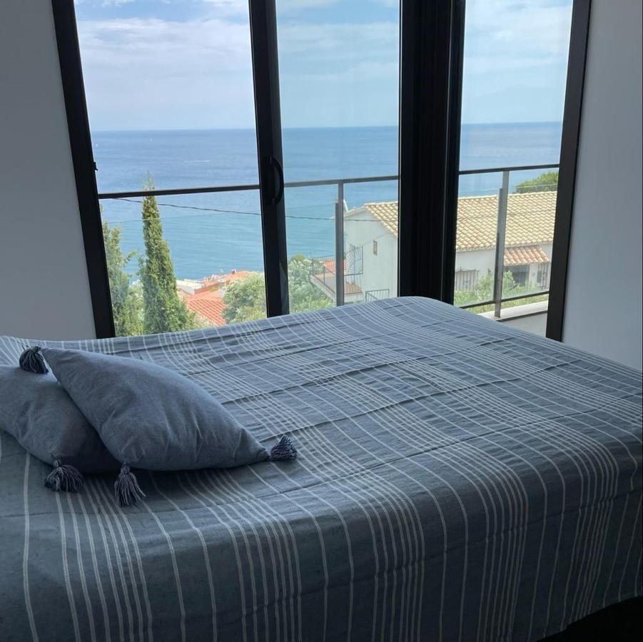 Apartment Sea View Llança Екстериор снимка