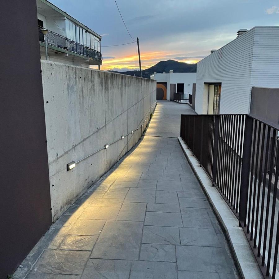 Apartment Sea View Llança Екстериор снимка
